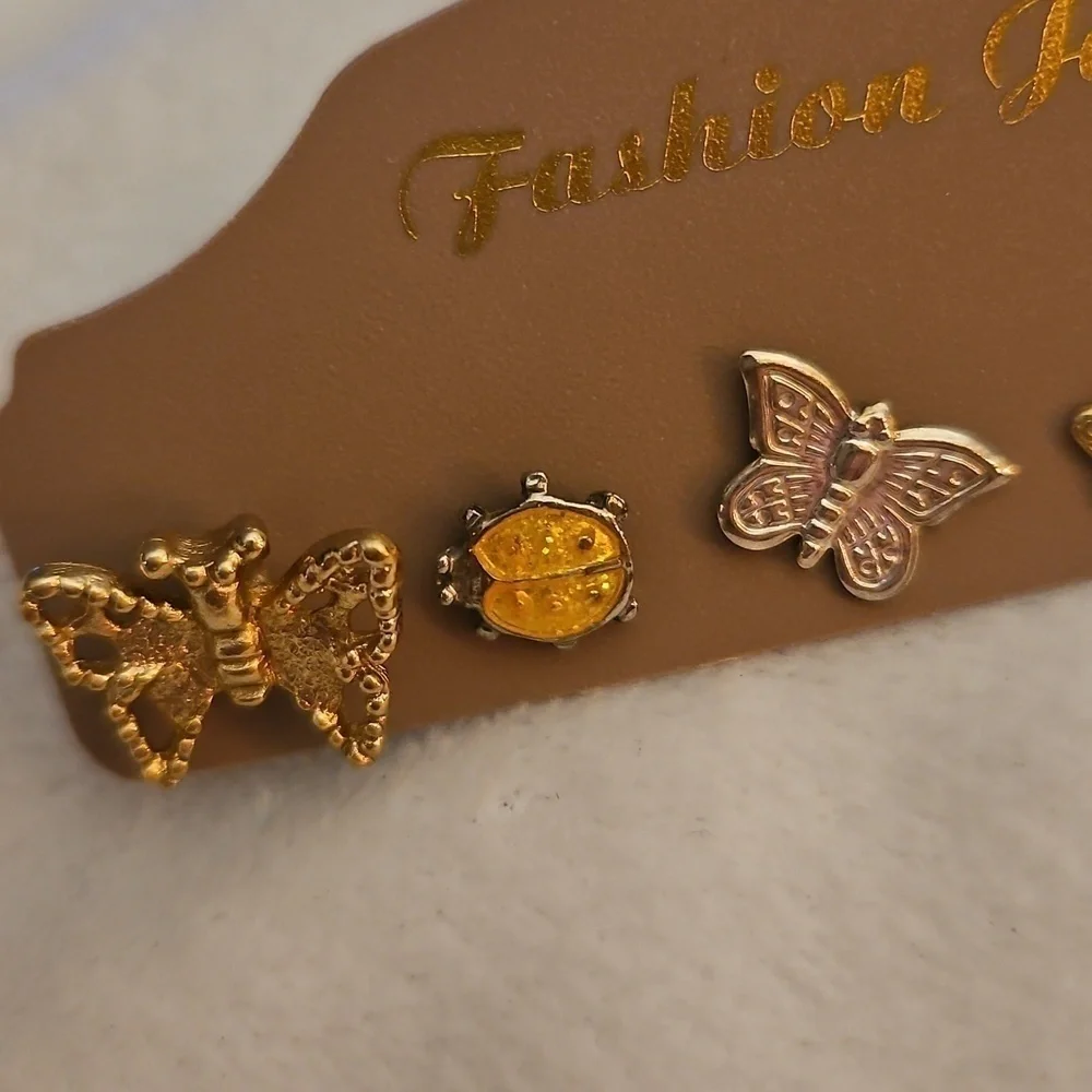 3/$30 Vintage Set of Six Fairycore Single Butterfly Ladybug Dove Earrings